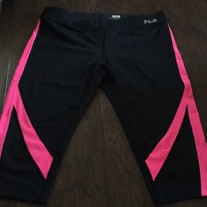 Fils Capri workout pants